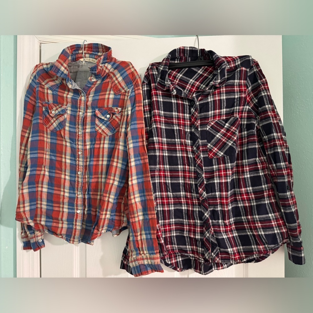 2 long sleeve Fannel shirts